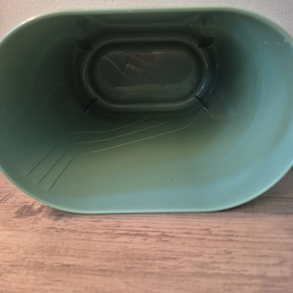 Rubbermaid 7612 Wastebasket Vintage Sage Green Oval Trash Can Retro MCM Style